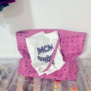 *********SOLD********Large Pink MCM Visetos tote